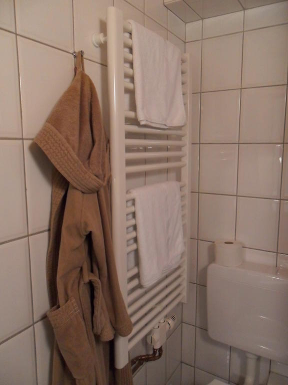Hotel Phoenix Rastatt Szoba fotó